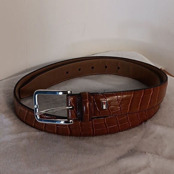Tommy Hilfiger Croc Embossed Leather Belt - Picture 5 of 5